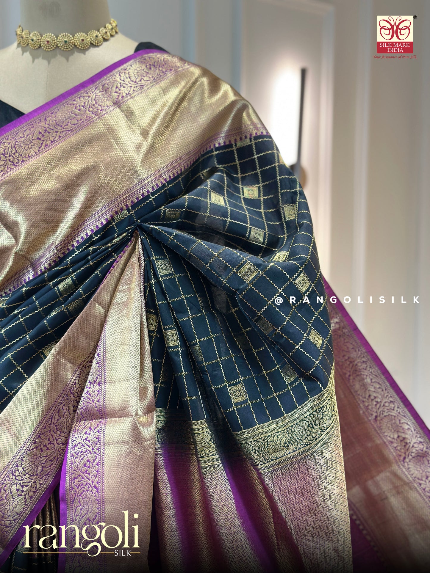 Pure Kanjivaram Silk Saree in Black with Gold Zari Checks - Post 726