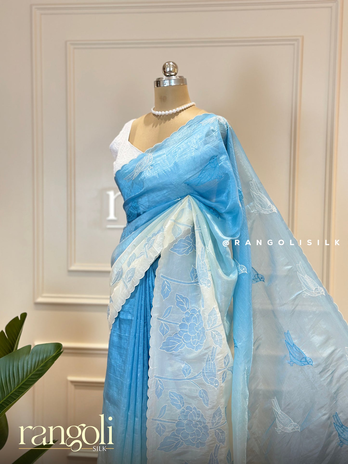Designer Sarees in Stunning Patterns & Vibrant Colors - Post 553