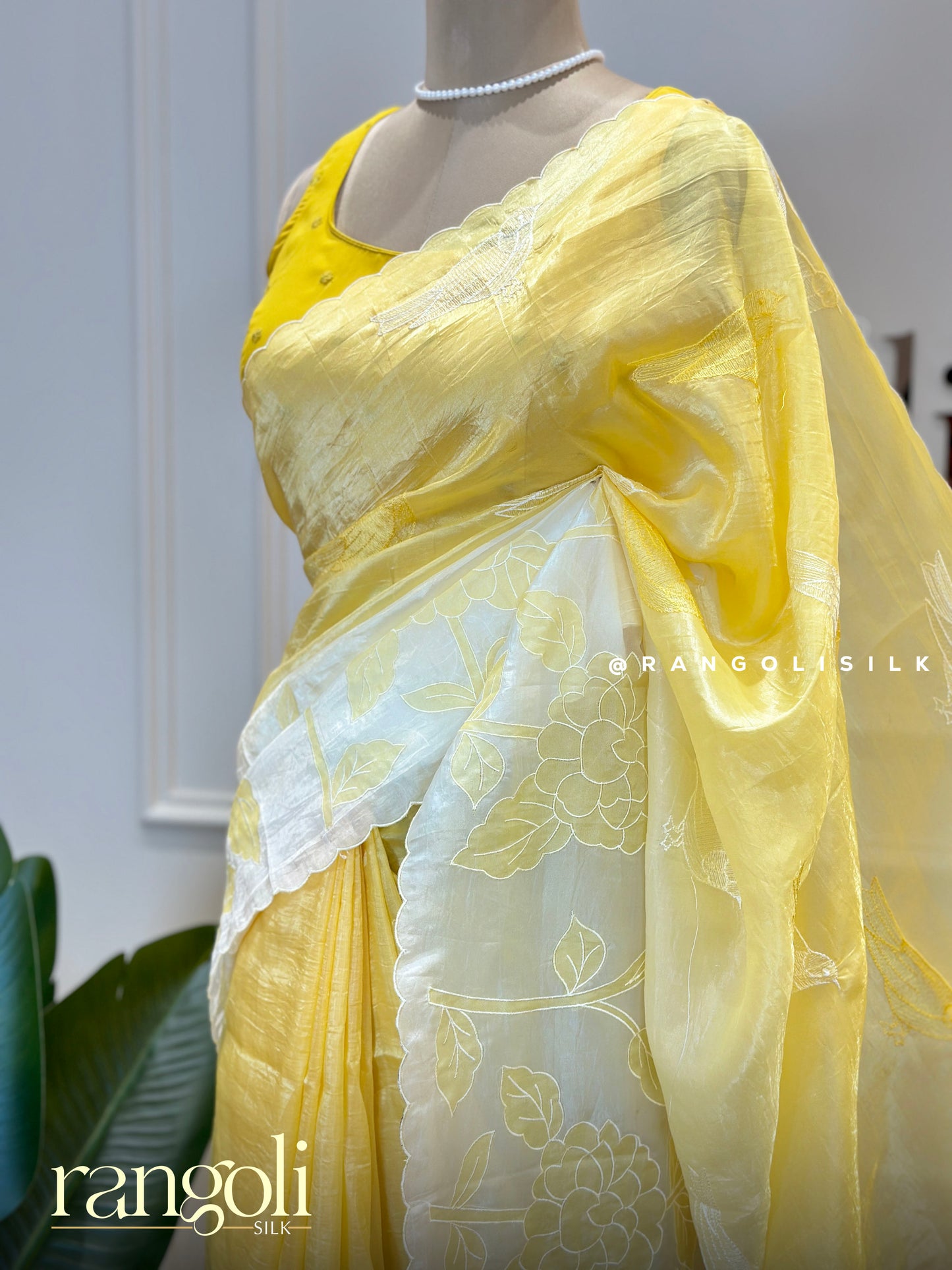 Designer Sarees in Stunning Patterns & Vibrant Colors - Post 553