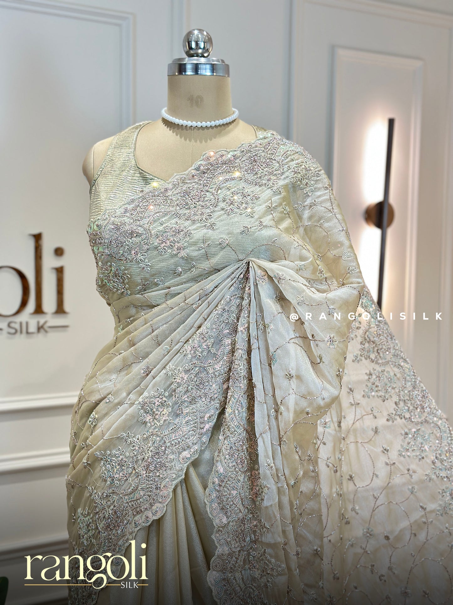 Elegant Designer Sarees in Luxurious Fabrics - Post 730