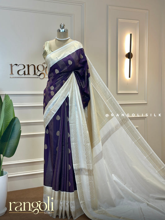 Kanjivaram Silk Saree with Zari Buttas and Elegant Borders - Post 445