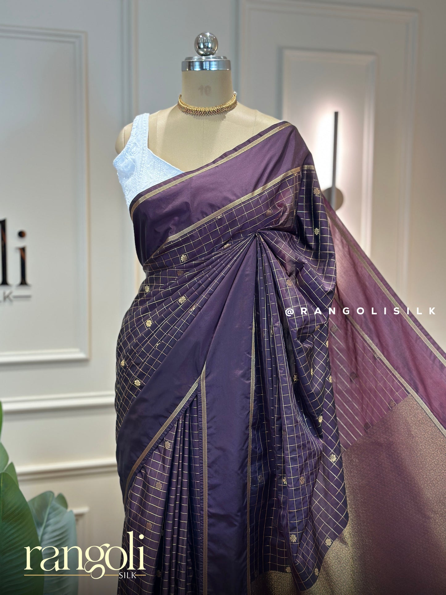 Elegant Semi Kanjivaram Silk Saree with Timeless Checked Pattern - Post 972