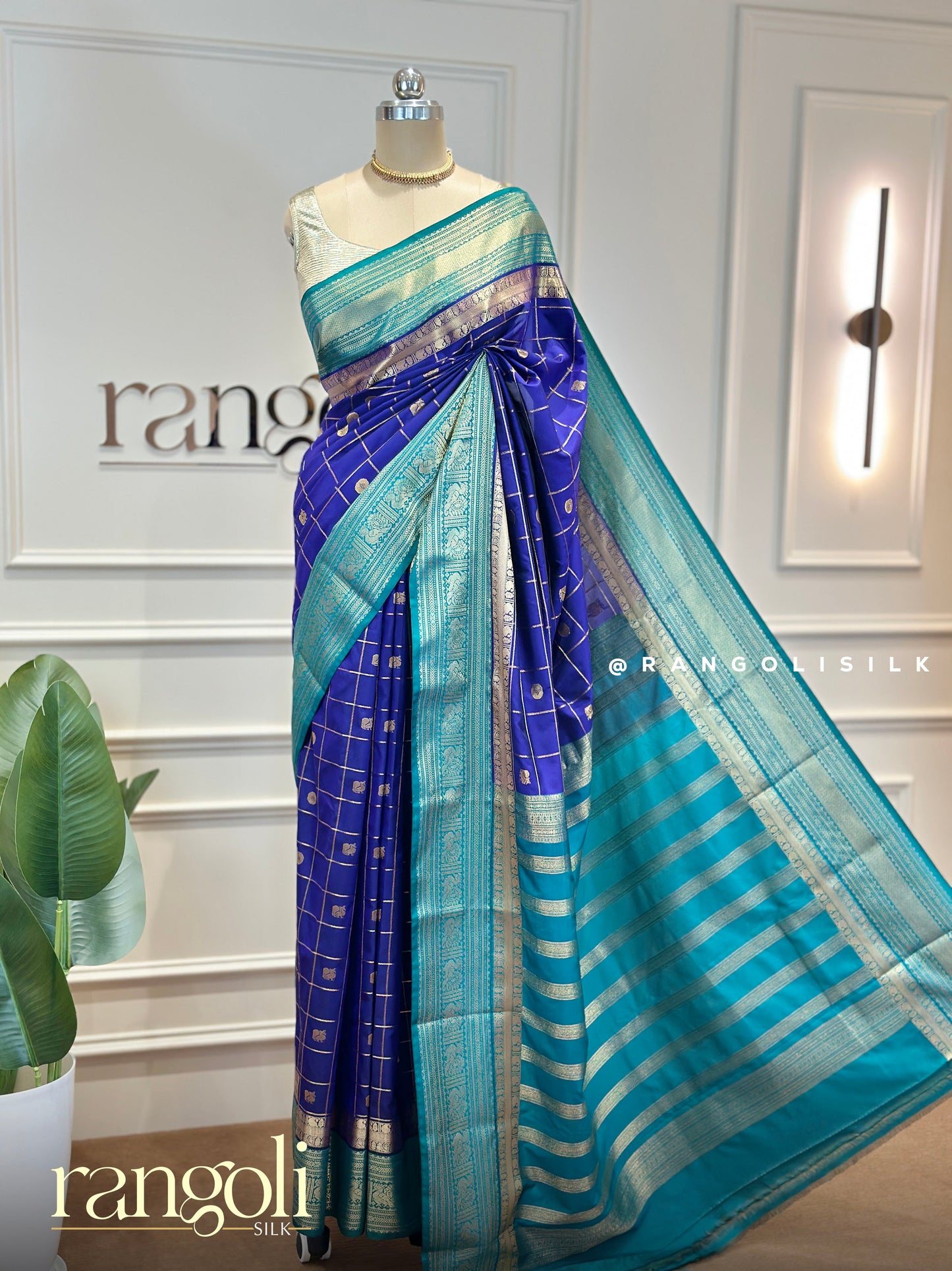Semi Kanjivaram Silk Saree with Vintage Checks, Traditional Motifs & Rich Pallu - Post 977