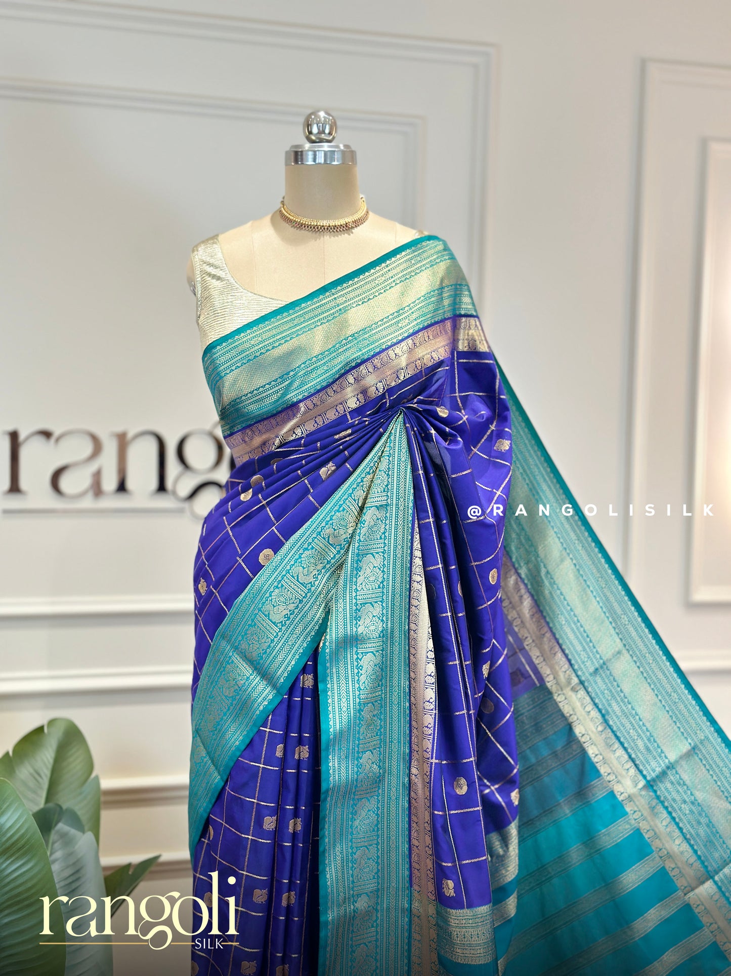 Semi Kanjivaram Silk Saree with Vintage Checks, Traditional Motifs & Rich Pallu - Post 977