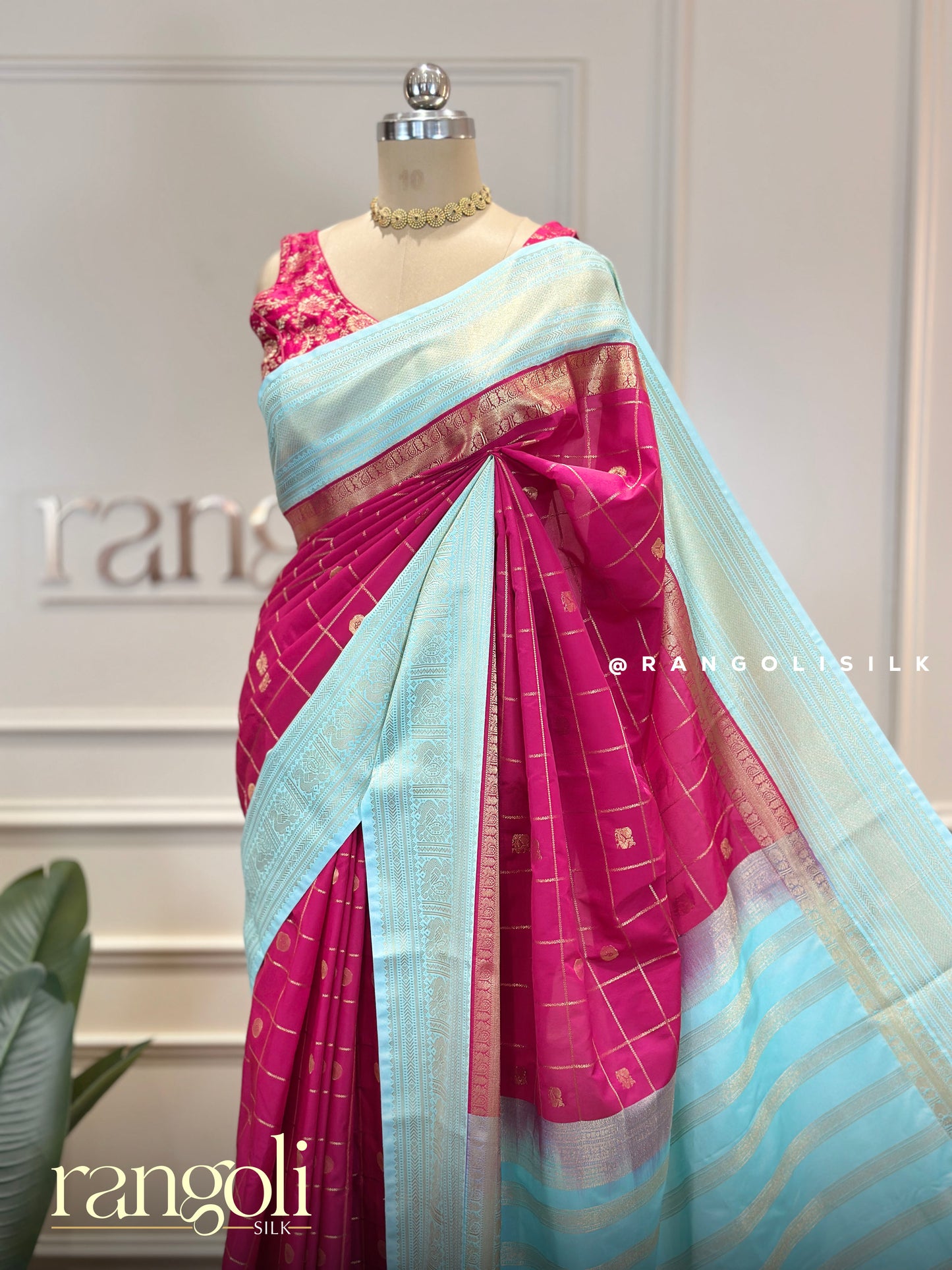 Semi Kanjivaram Silk Saree with Vintage Checks, Traditional Motifs & Rich Pallu - Post 977