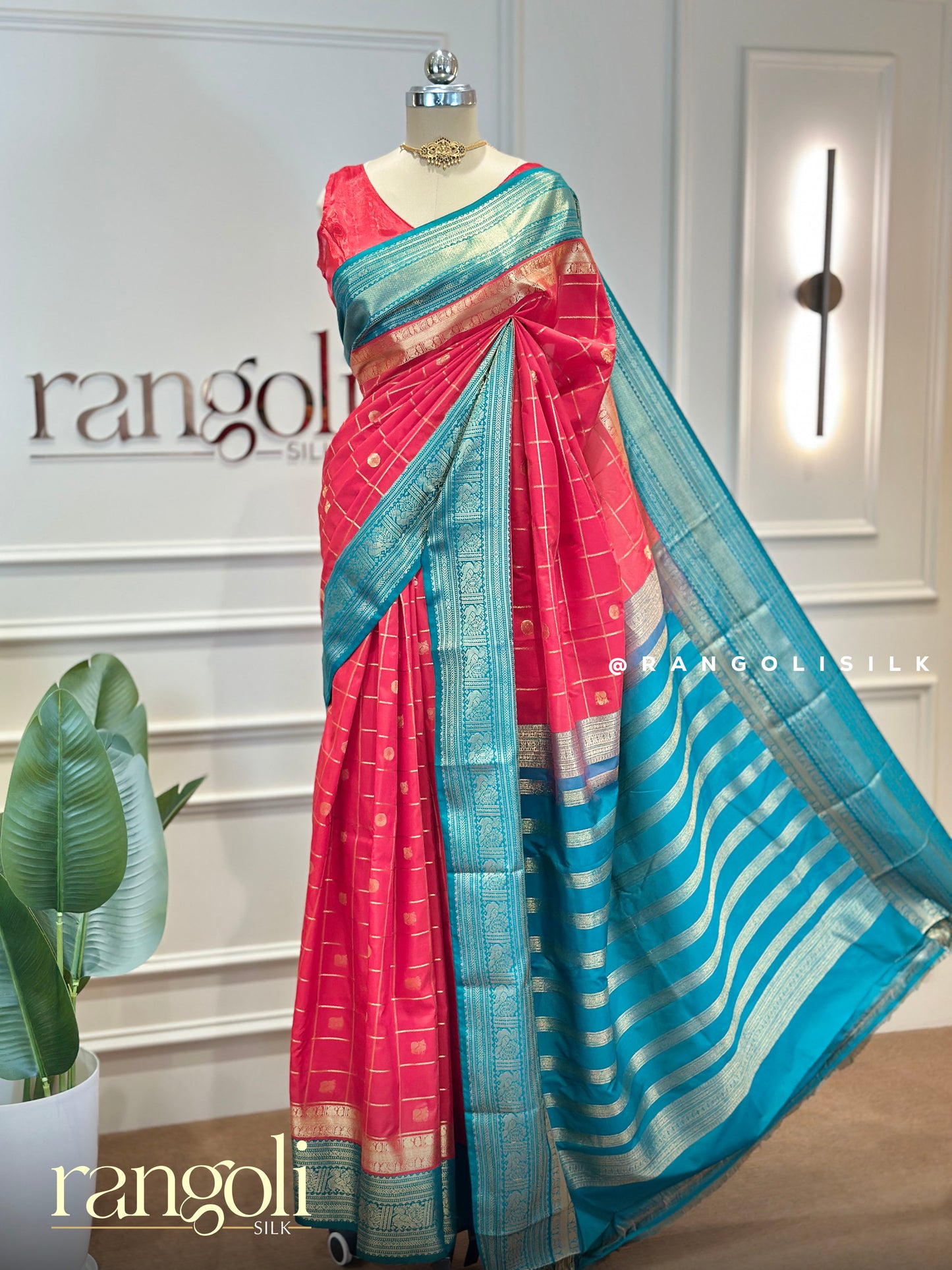 Semi Kanjivaram Silk Saree with Vintage Checks, Traditional Motifs & Rich Pallu - Post 977
