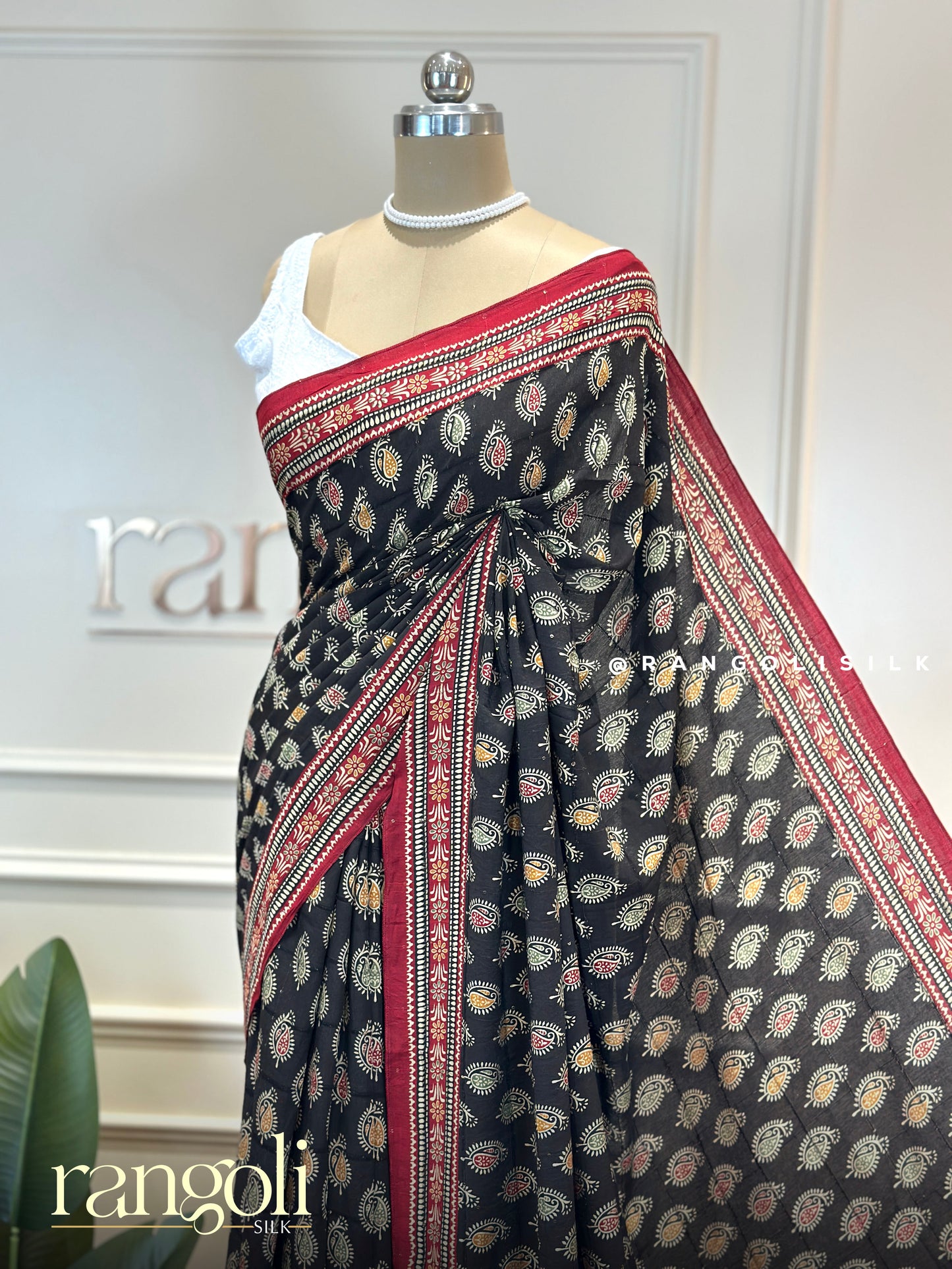 Cotton Saree with Traditional Border & Tassel Pallu - Post 974