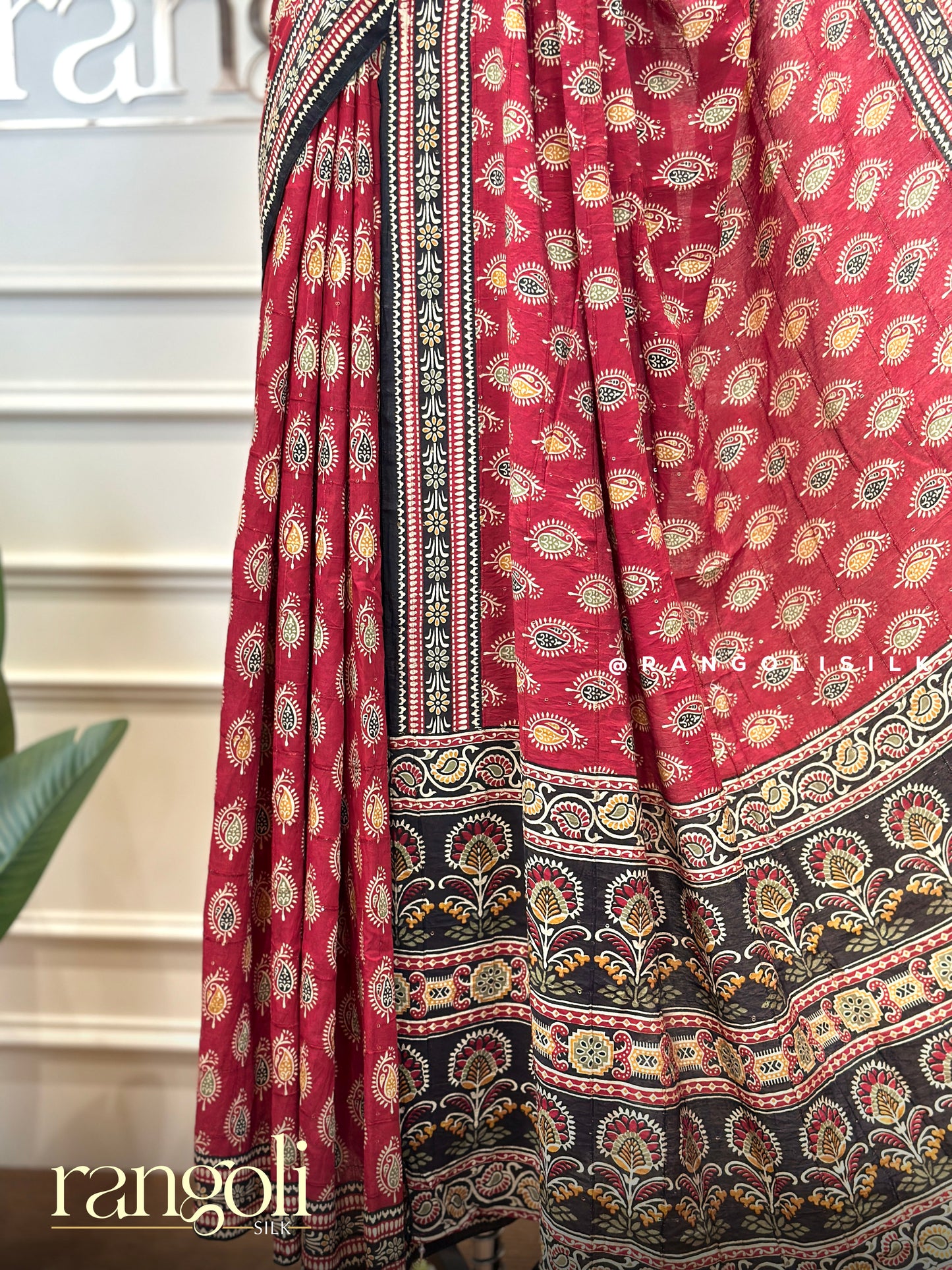 Cotton Saree with Traditional Border & Tassel Pallu - Post 974