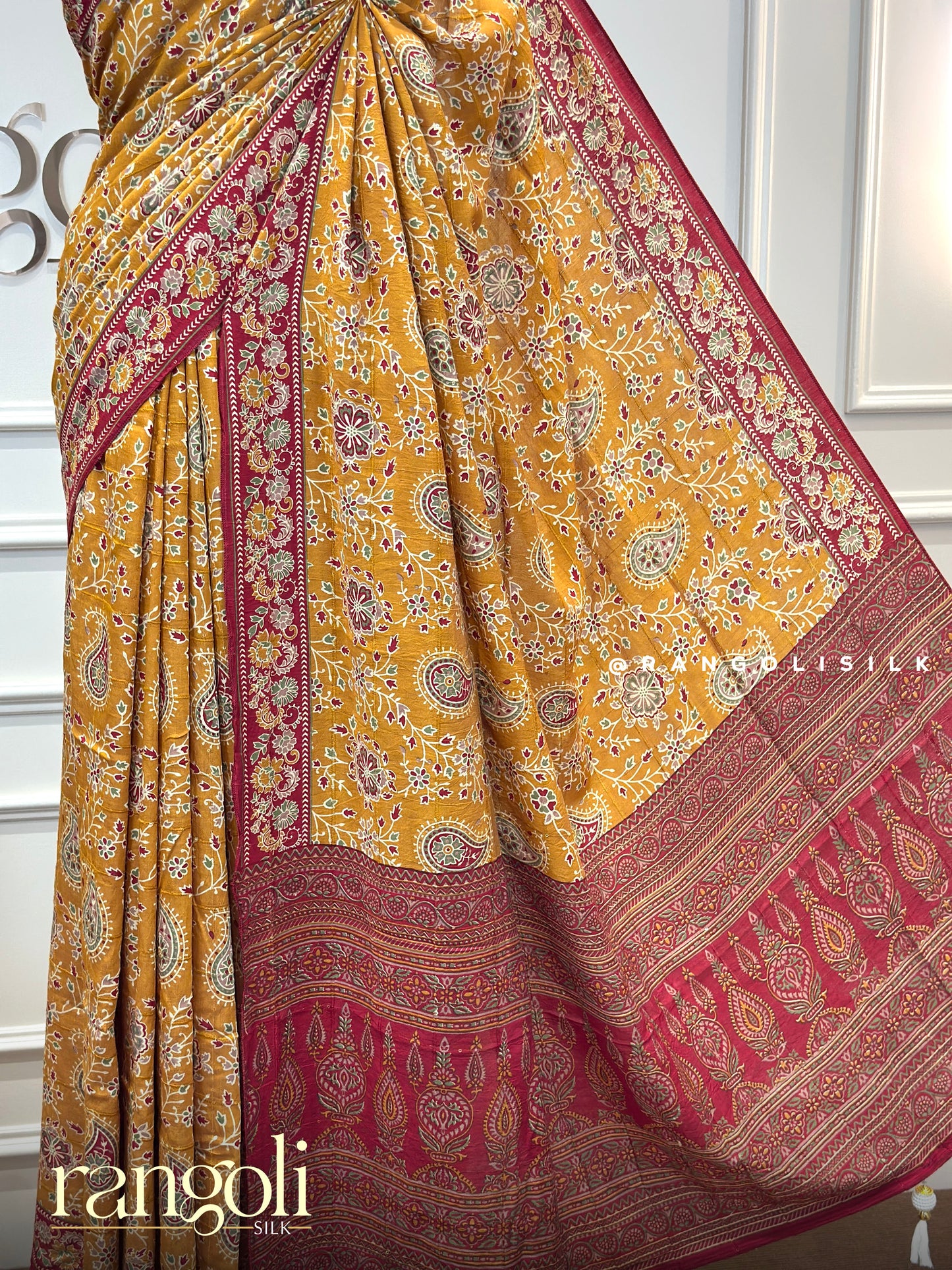 Cotton Saree with Traditional Border & Tassel Pallu - Post 974