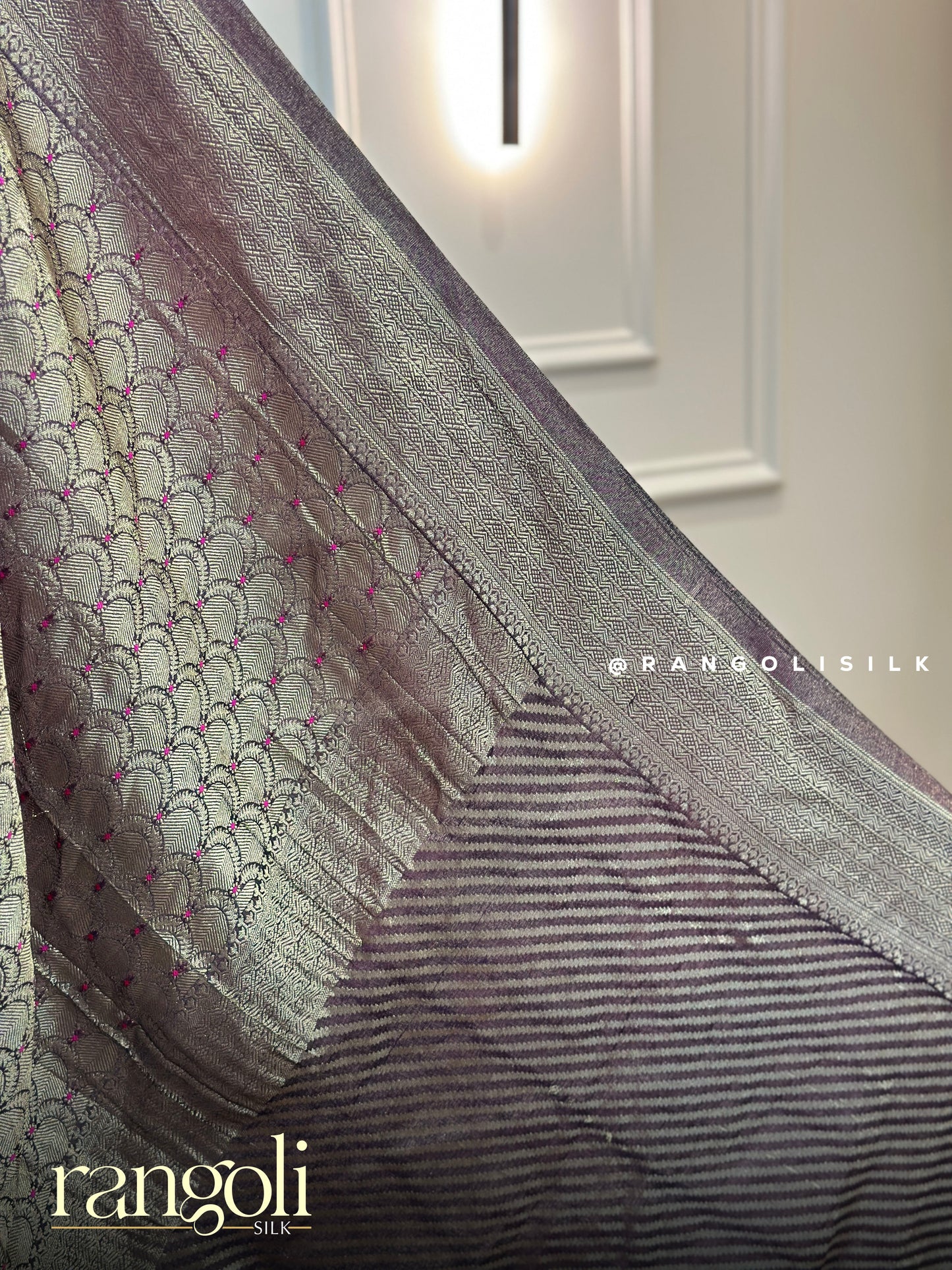 Banarasi Brocade Saree with Scallop Motifs - Post 857