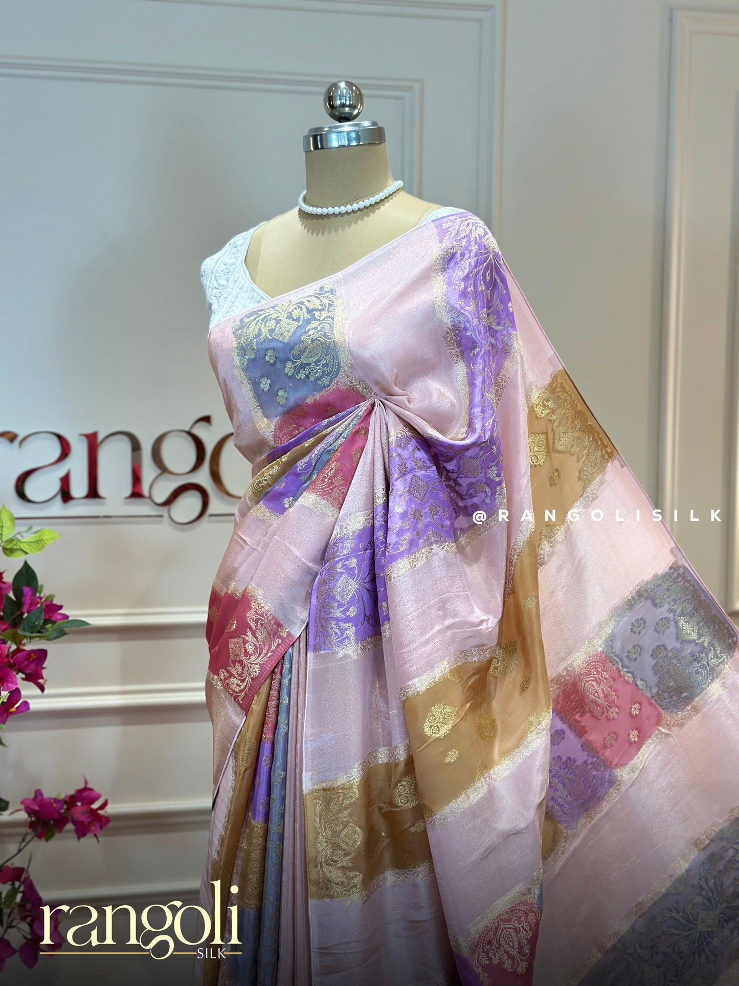 Elegant Dupion Silk Saree with Contrast Rich Pallu Design - Post 867