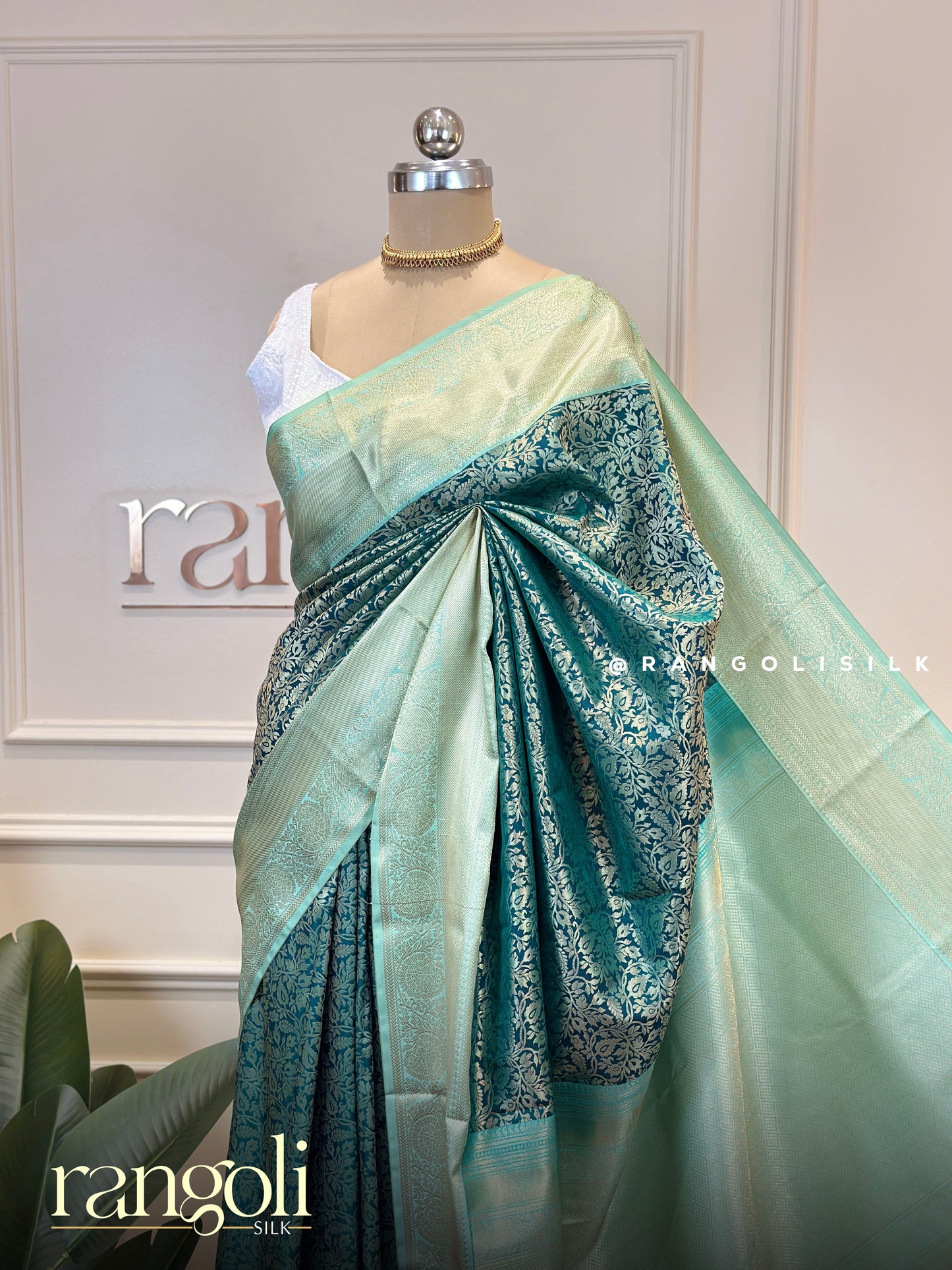 Royal Kanjivaram Silk Saree with Rich Brocade & Traditional Motifs - Post 739