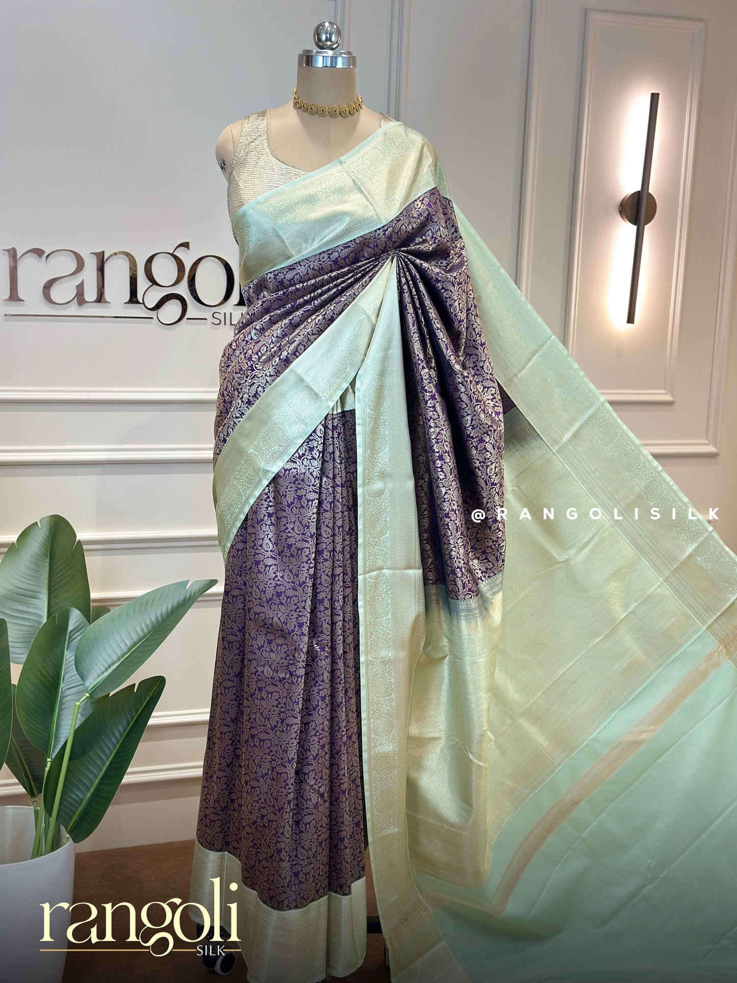Royal Kanjivaram Silk Saree with Rich Brocade & Traditional Motifs - Post 739