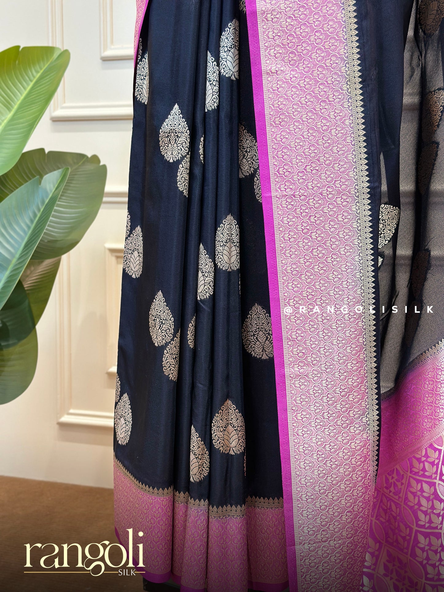 Banaras Chiffon Saree with Zari Buttas & Banarasi Pallu - Post 871