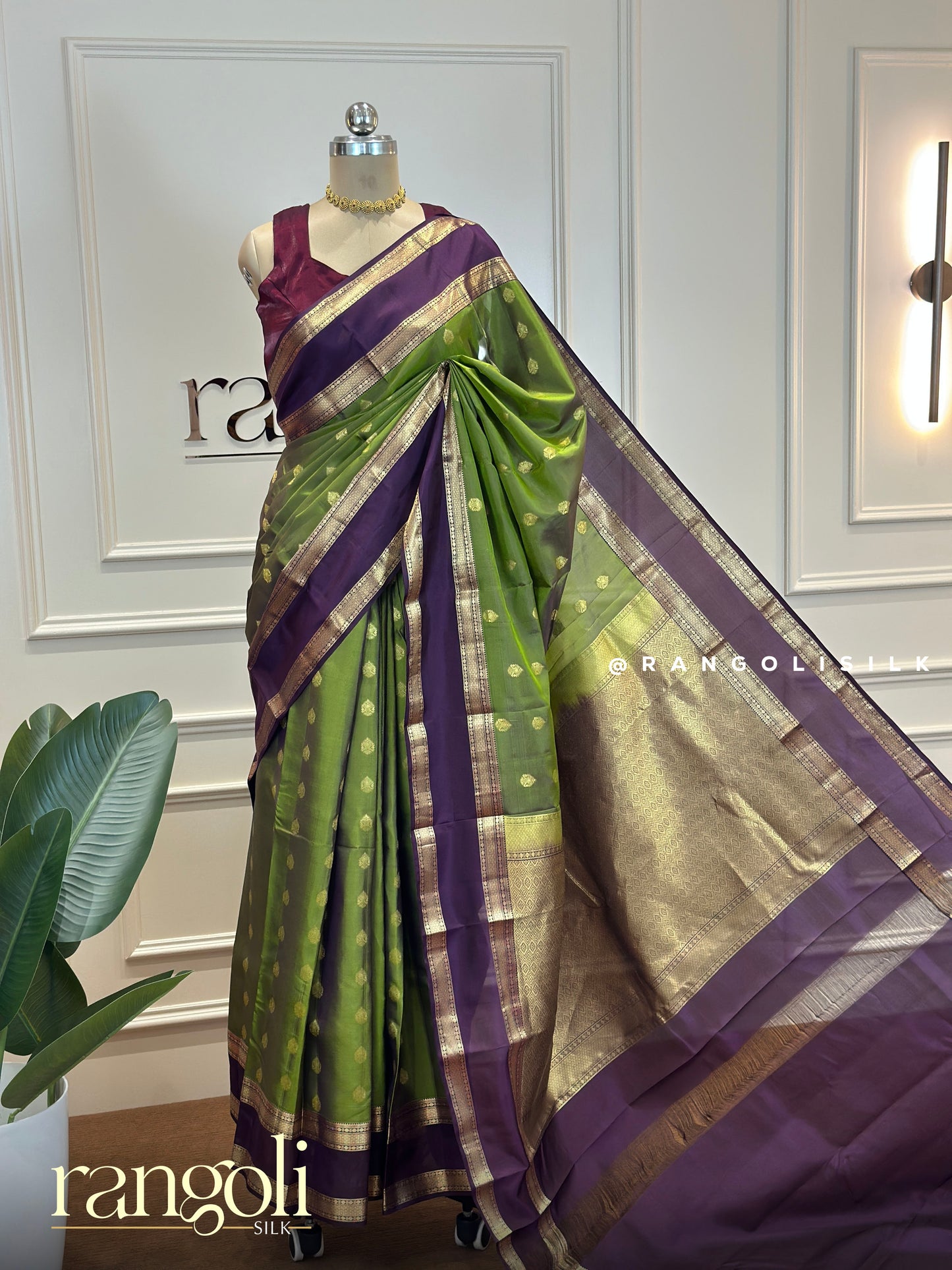 Exquisite Kanjivaram Silk Saree in Emerald Green & Royal Purple with Gold Zari Butta and Broad Border - Post 672