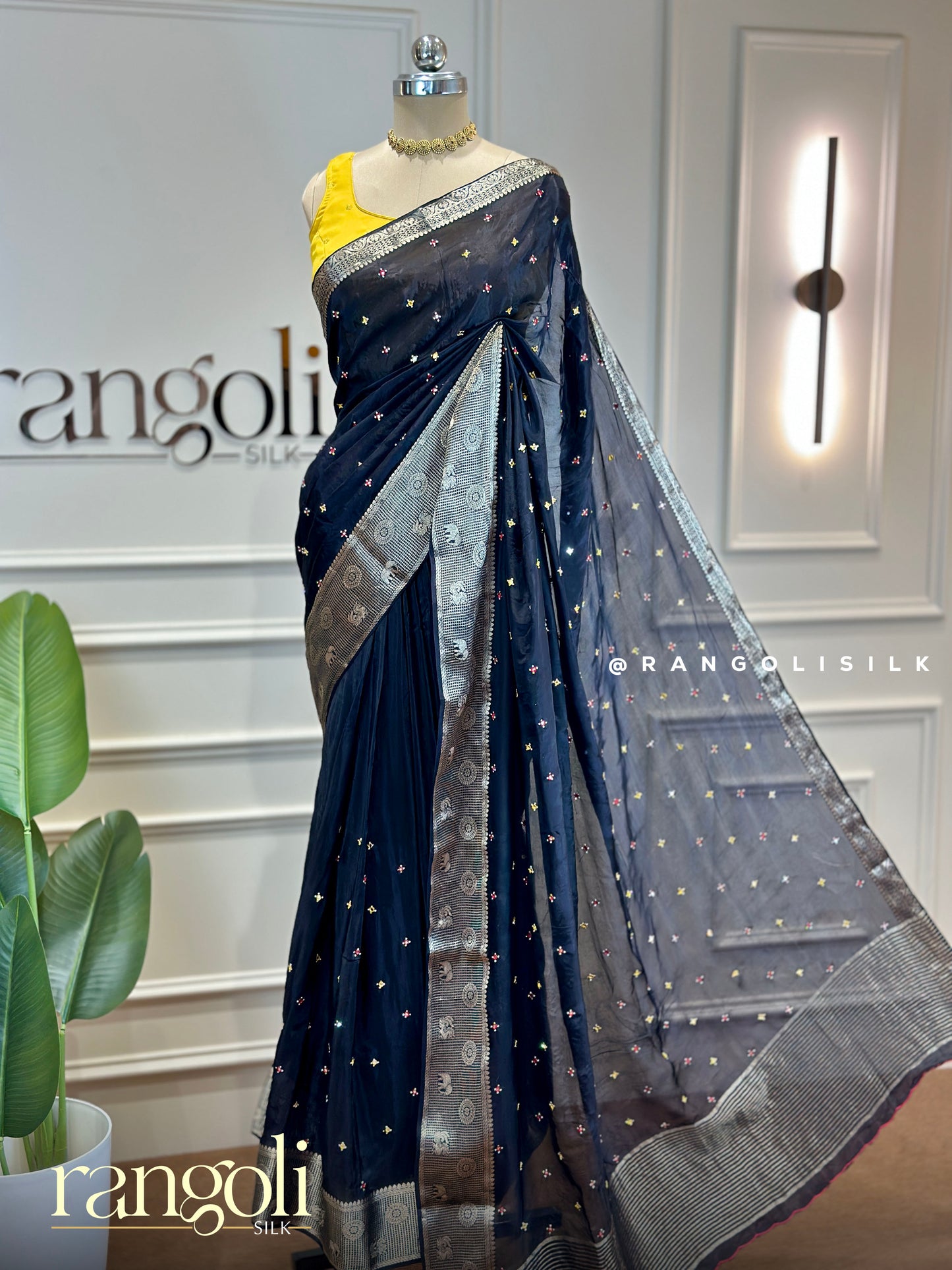 Elegant Banaras Saree in Beautiful Shades with Mirror Work - Post 985