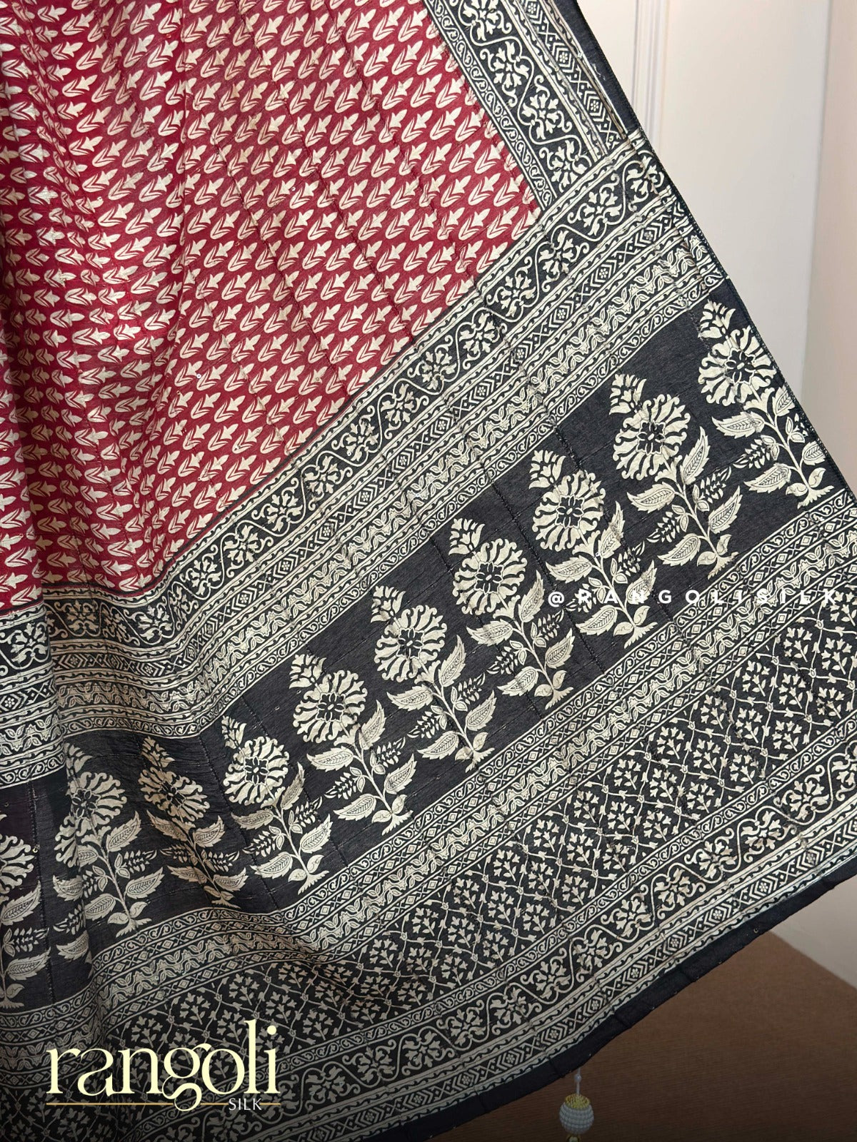 Soft Cotton Jaipuri Print Saree with Designer Border & Tassels - Post 942