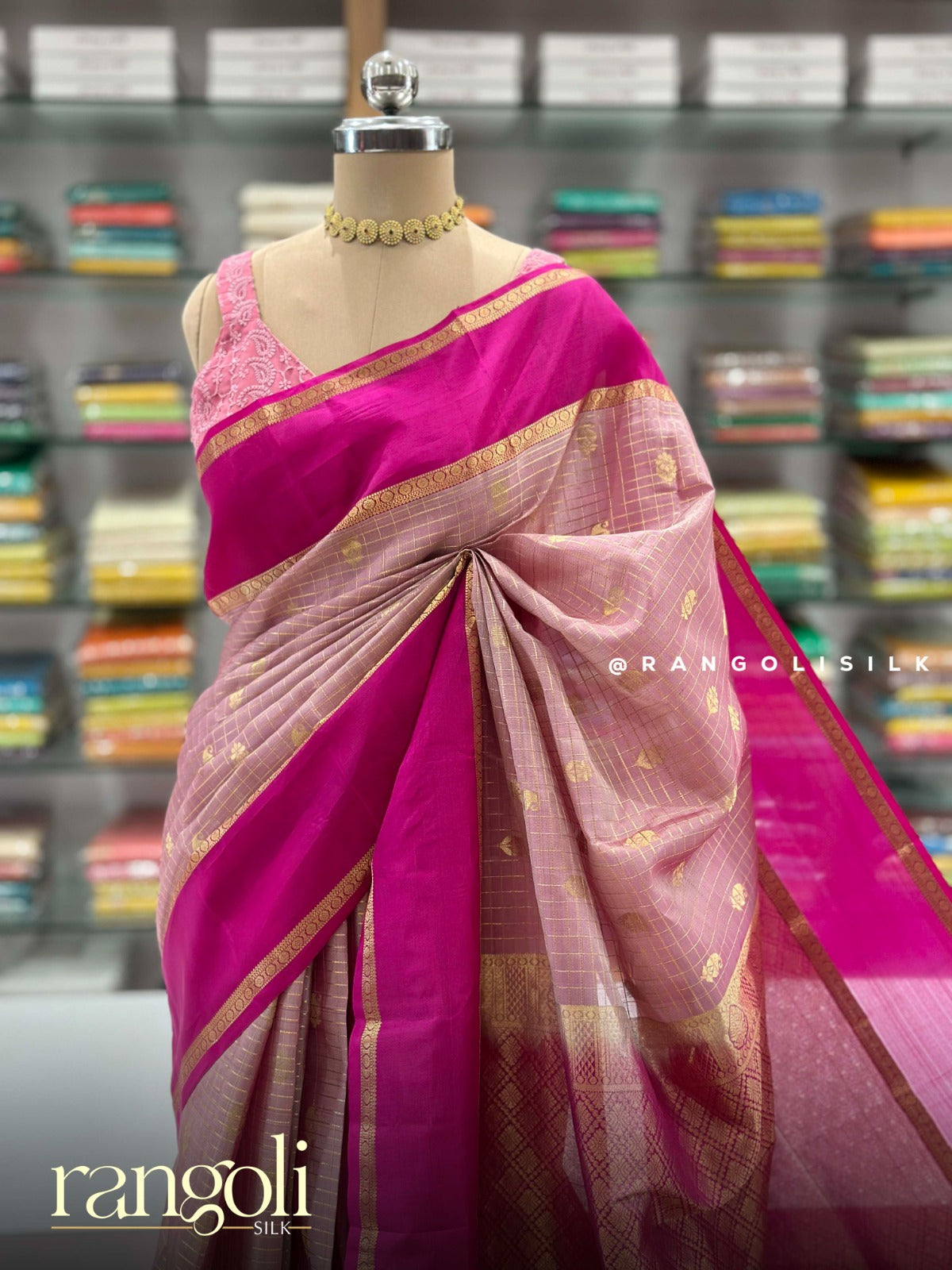 Traditional Kanjivaram Silk Saree with Zari Checks - Post 937
