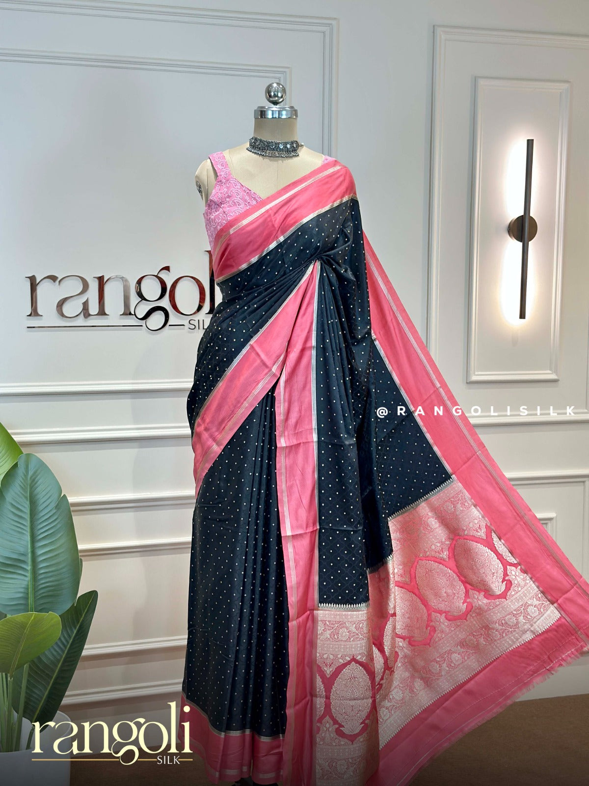 Premium Gajji Silk Saree with Rich Silver Zari Border & Pallu - Post 940
